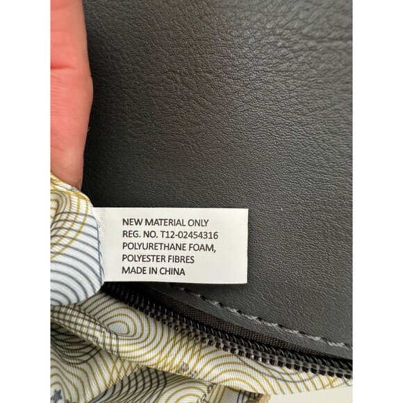 Pixie Mood Vegan Leather Crossbody Bag With Adjustable Strap & Stylish Lining - Picture 5 of 16